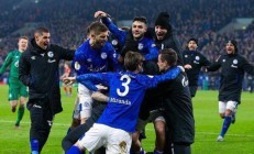 九游APP-关于沙尔克逆转大胜，展现出色实力的信息