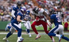 九游体育平台-绿茵压哨绝杀与硬木巅峰对决，当国际米兰奇迹映照NBA季后赛哲学