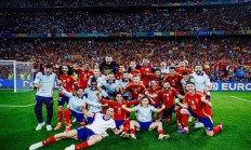 九游体育APP-俄罗斯球队在欧洲杯小组赛中狂胜对手