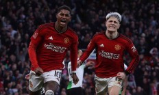 九游娱乐网站-关于曼联击败对手，实现惊天逆转取得晋级的信息