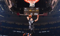 九游体育官方入口-武切维奇高光撕裂防线，独行侠节奏魔法驯服森林狼