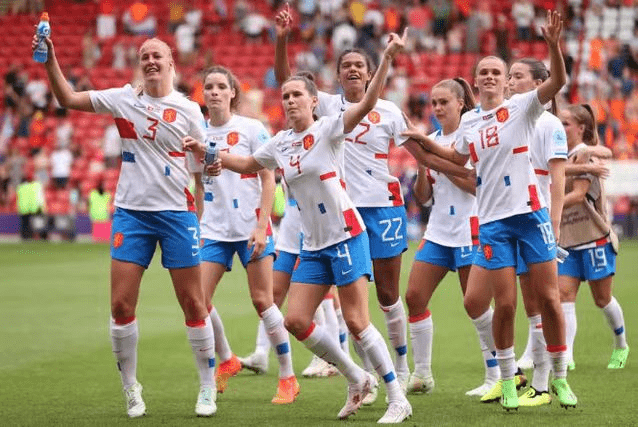 爱尔兰女足获胜，创造历史新高