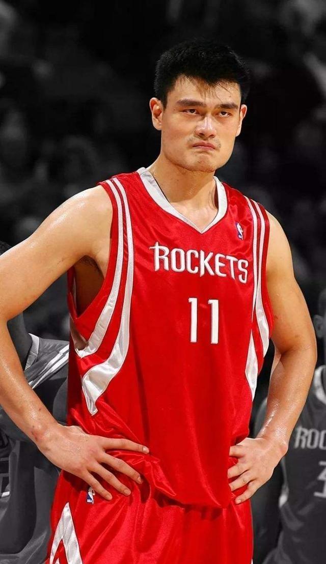 关于姚明成功晋级世界体育明星名人堂,成为中国篮球的骄傲的信息 关于姚明成功晋级世界体育明星名人堂,成为中国篮球的骄傲的信息