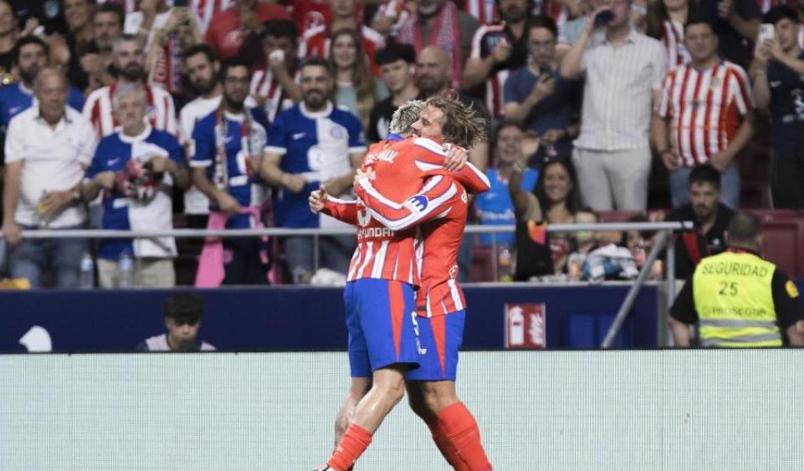 包含那不勒斯逆转击败对手，继续保持领先优势的词条