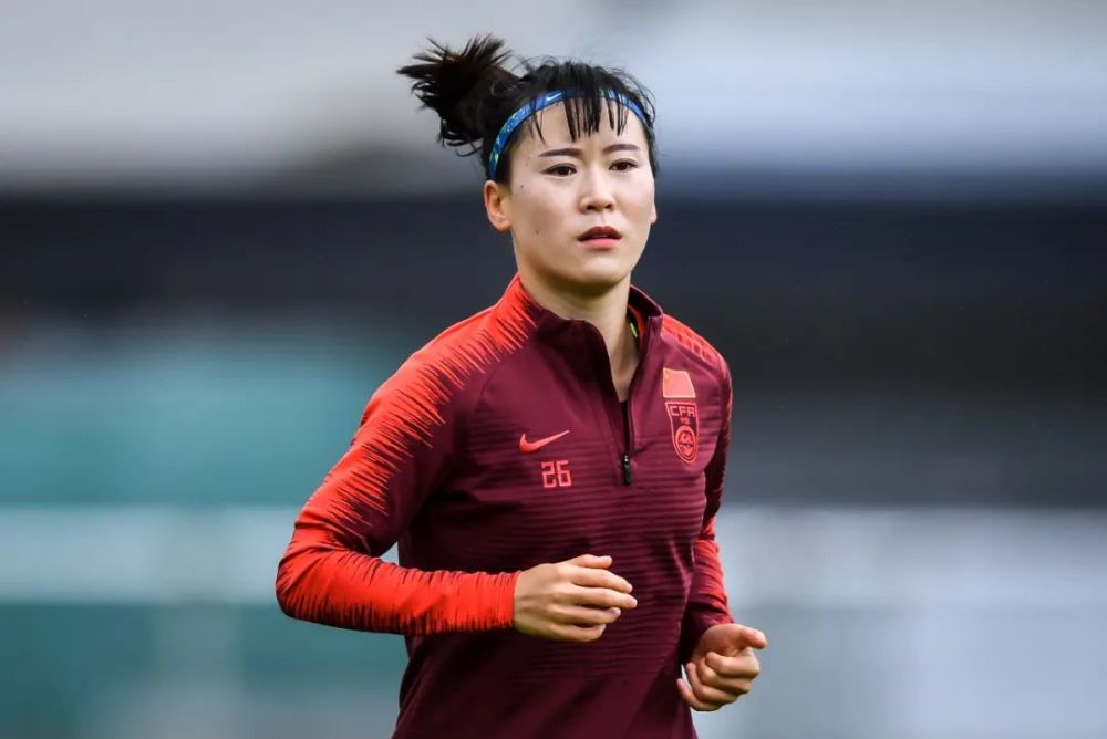 意大利女足阵中年轻队员崭露头角,表现不俗的简单介绍 意大利女足阵中年轻队员崭露头角,表现不俗的简单介绍