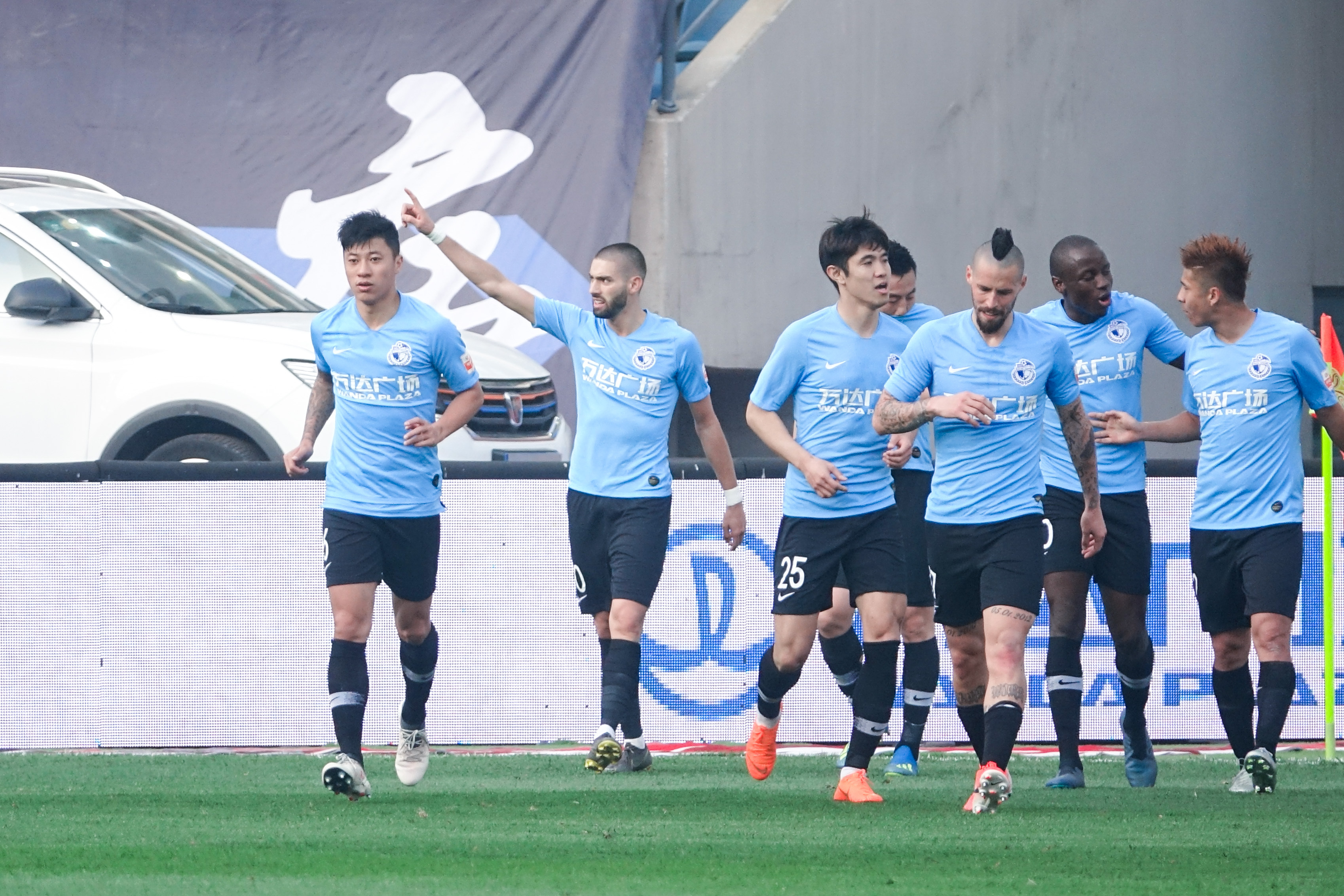 大连队迎战四川,全队实力备战期待保持不败势头的简单介绍 大连队迎战四川,全队实力备战期待保持不败势头的简单介绍