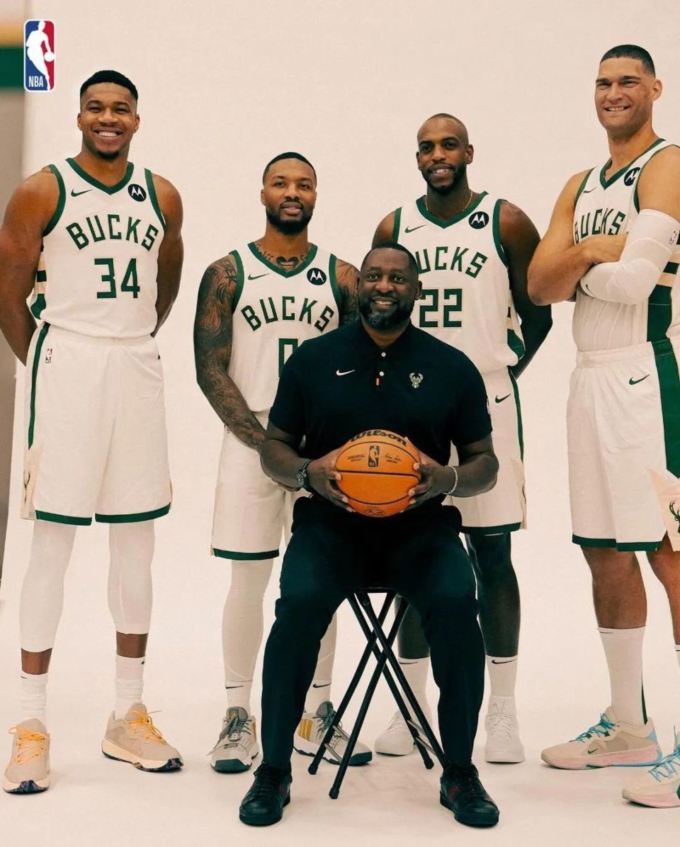 雄鹿队三连胜，字母哥状态回升，篮球场上的宝藏的简单介绍