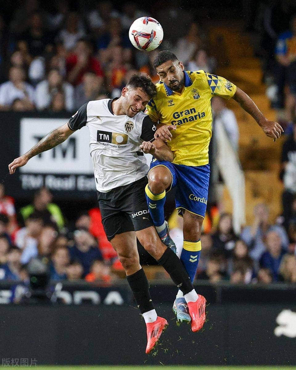 瓦伦西亚主场大捷，轻松战胜对手！