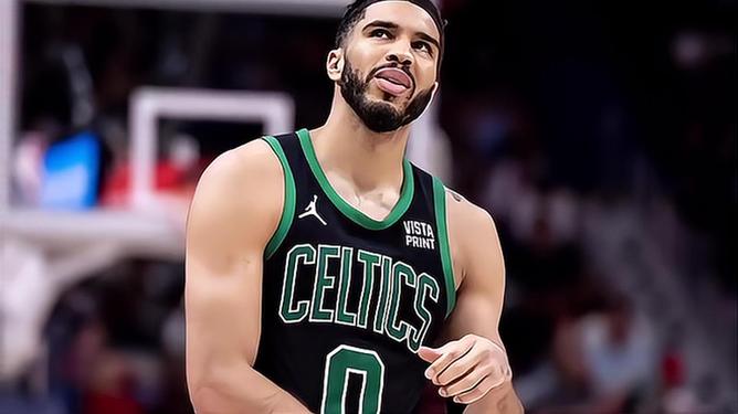 凯尔特人后卫杰森·塔图姆发挥出色被誉为未来之星的简单介绍