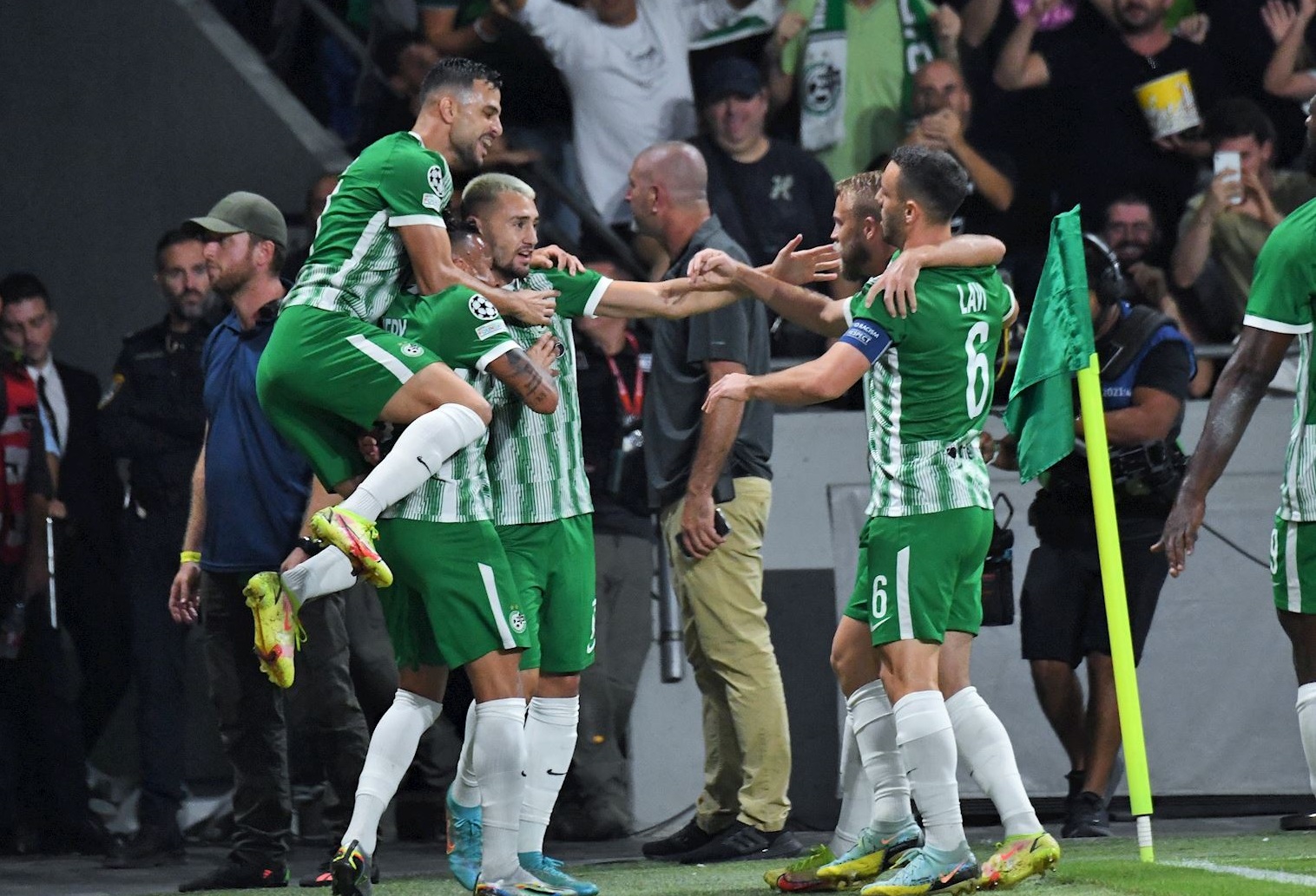 关于德国队击败以色列，大幅提升出线机会的信息