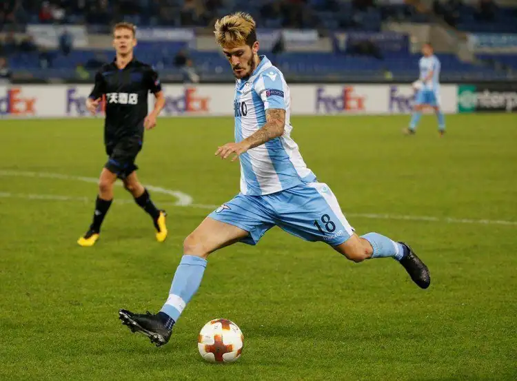 拉齐奥三中卫组成铁桶阵，稳固防线的简单介绍