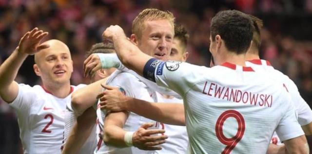 波兰客场大胜以色列,小组出线形势良好 波兰客场大胜以色列,小组出线形势良好