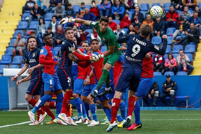 关于佛罗伦萨客场击败乌迪内斯，取得三分的信息