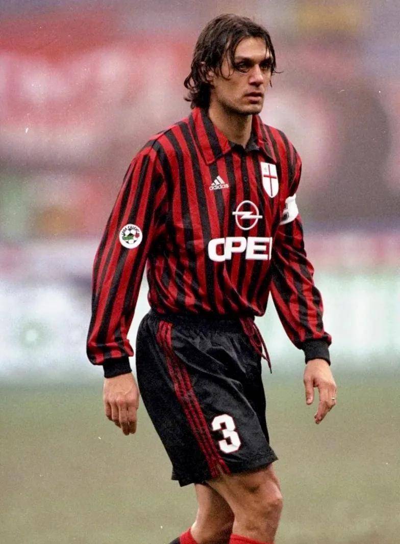 AC米兰中场续约成功，球队中坚留守