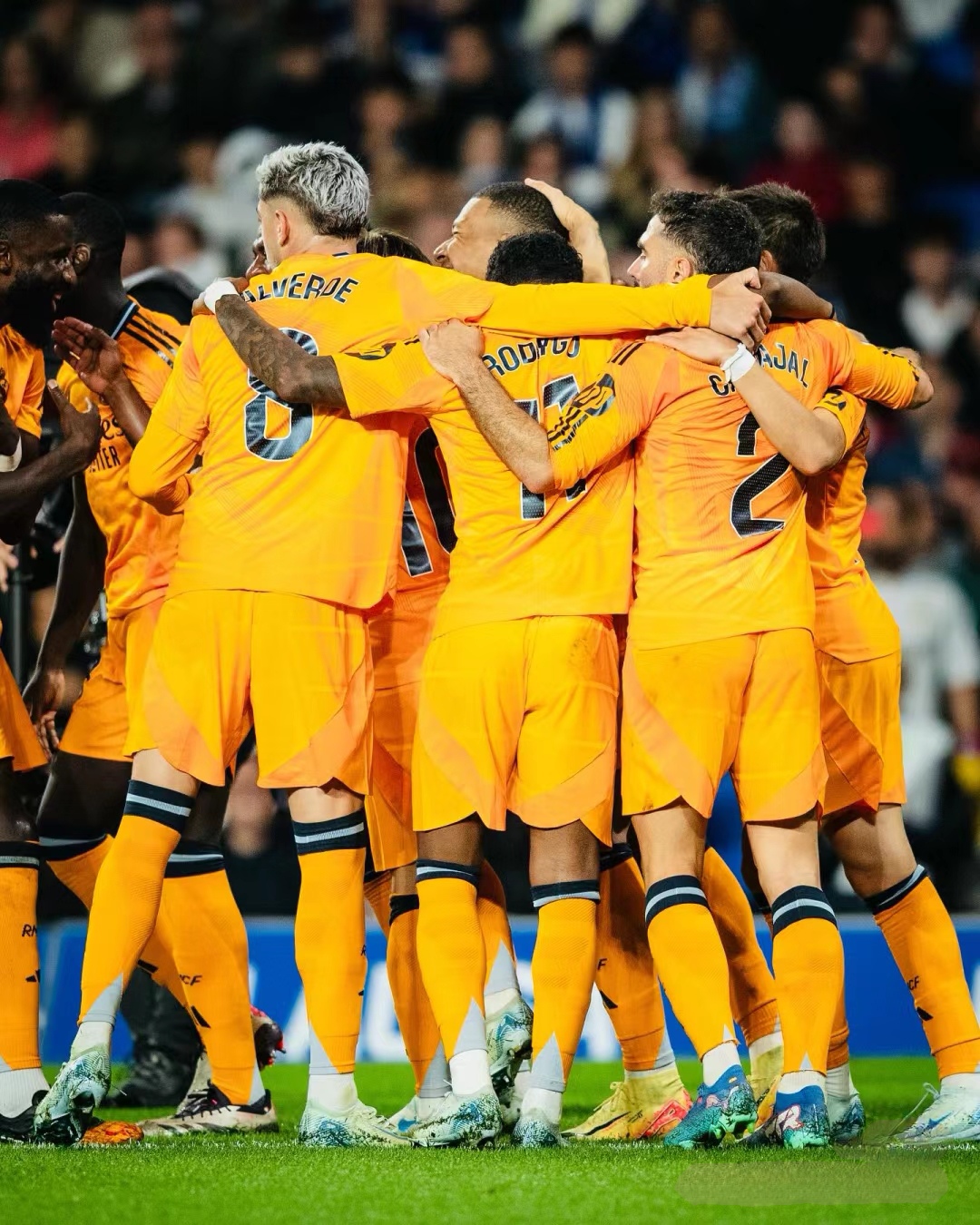 马德里德比激烈对抗，皇家社会获胜