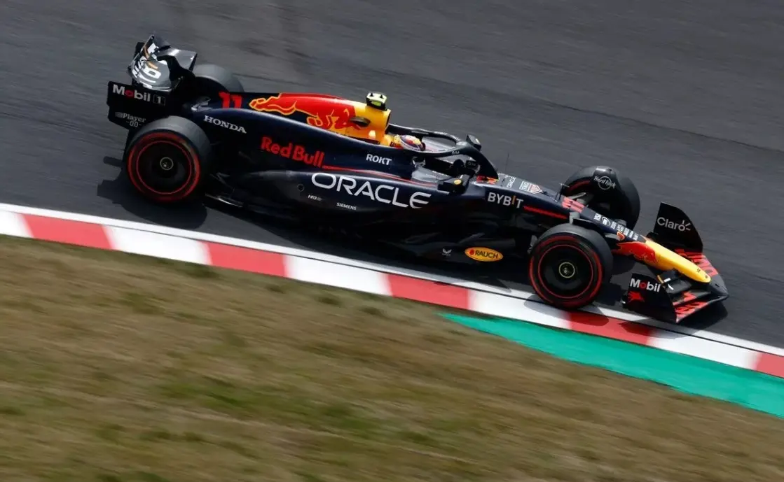 红牛车队碾压迈凯伦，维斯塔潘刷新纪录的简单介绍