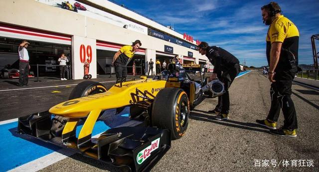 包含阿斯顿马丁鏖战哈斯车队，塞恩斯刷新纪录的词条