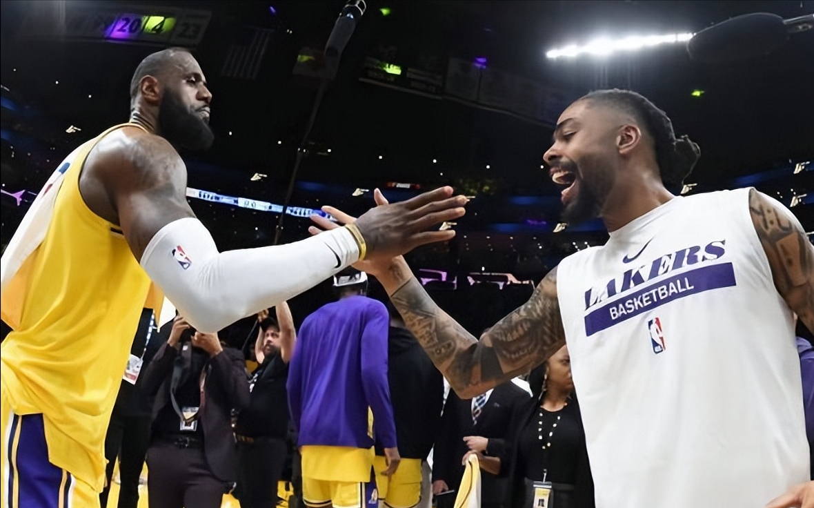 威廉姆斯逆转红牛二队，拉塞尔统治全场的简单介绍