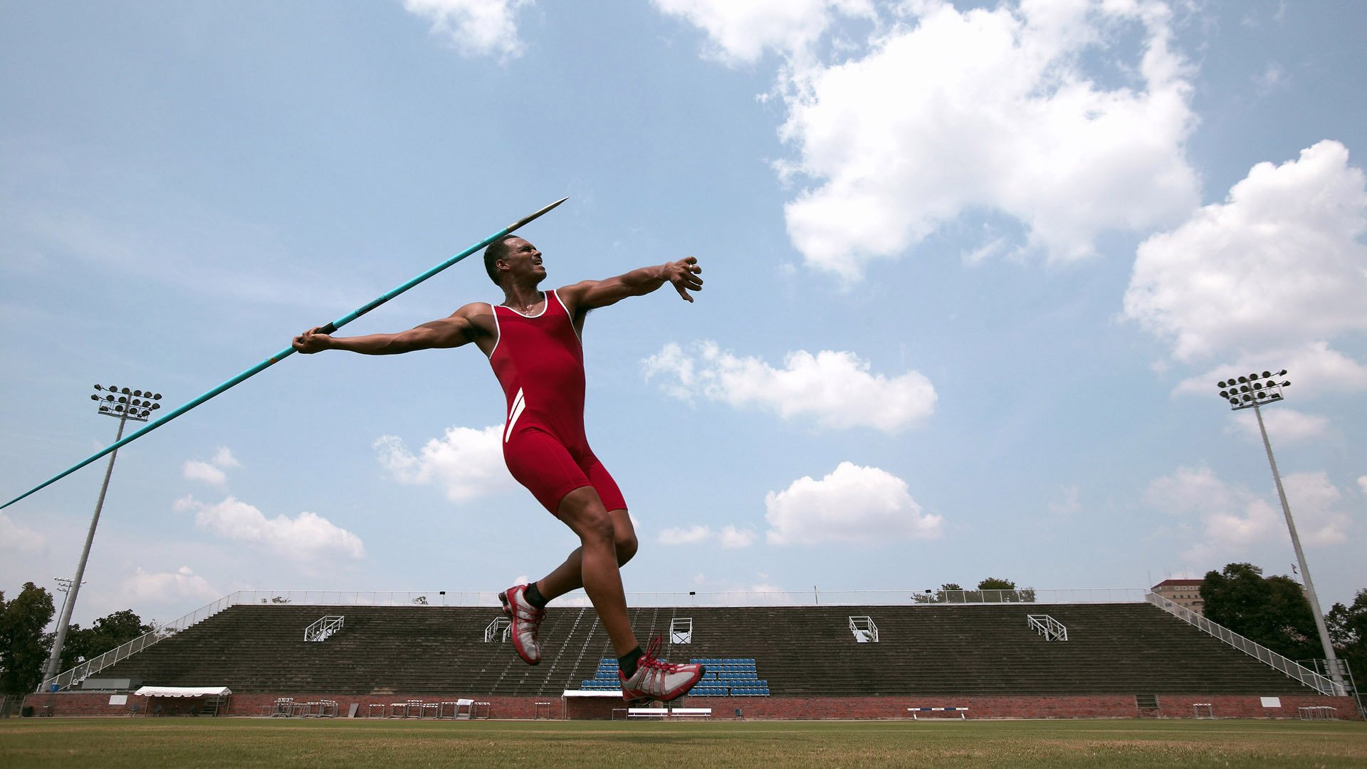 季后赛之夜，西亚卡姆惊艳四座，多伦多新王者的加冕时刻