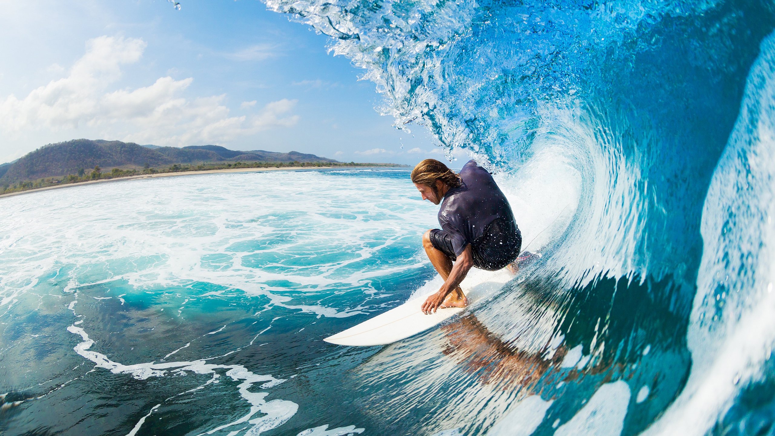 当安第斯雄鹰遭遇大西洋飓风，贝林厄姆如何以降维打击撕裂秘鲁防线