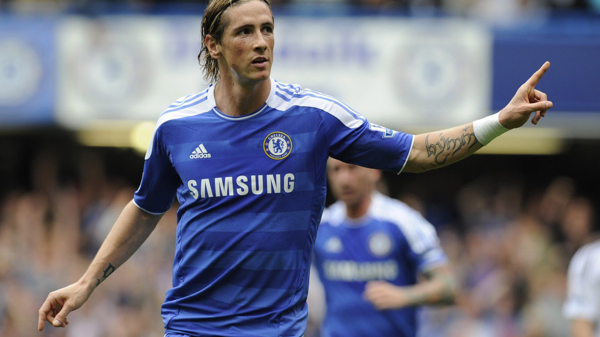 跨界战神，当库里在德甲争冠战接管比赛，勇士火力如何压制雄鹿？