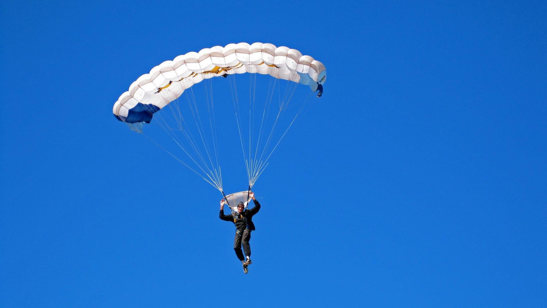 鏖战釜山，波尔一锤定音，德国老将终结中韩乒乓巅峰对决